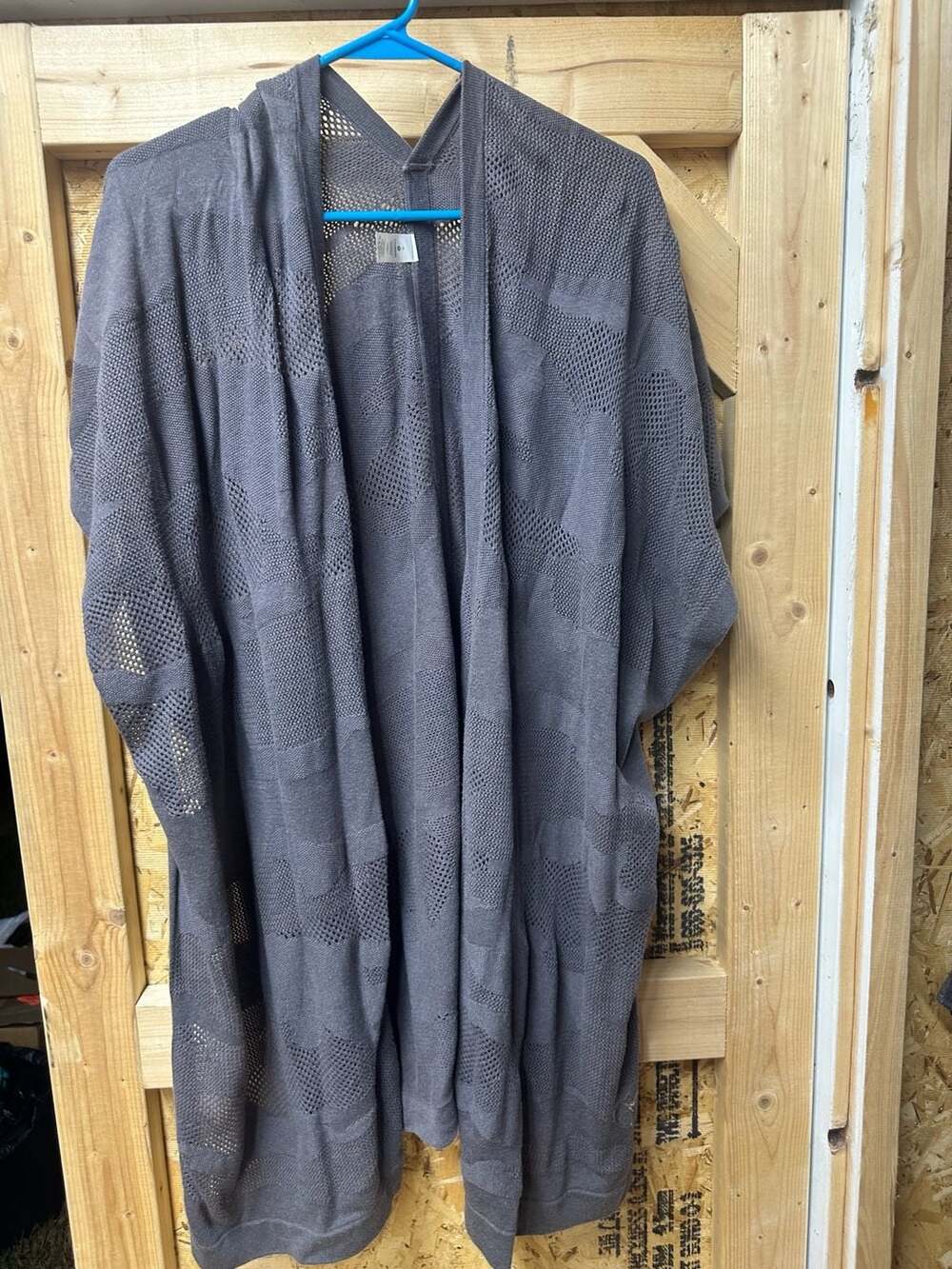 Lululemon Find Your Light Wrap Size OS Gray Open Cardigan Sweater